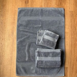 Boll & Branch Bath Mat, Hand Towel & Washclothes